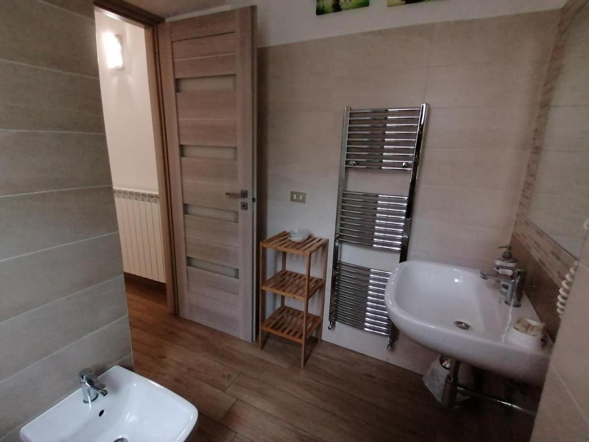 The Mainstreet Villa อาเจโรลา ภายนอก รูปภาพ