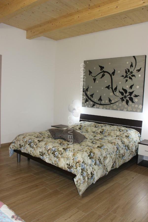 The Mainstreet Villa อาเจโรลา ภายนอก รูปภาพ