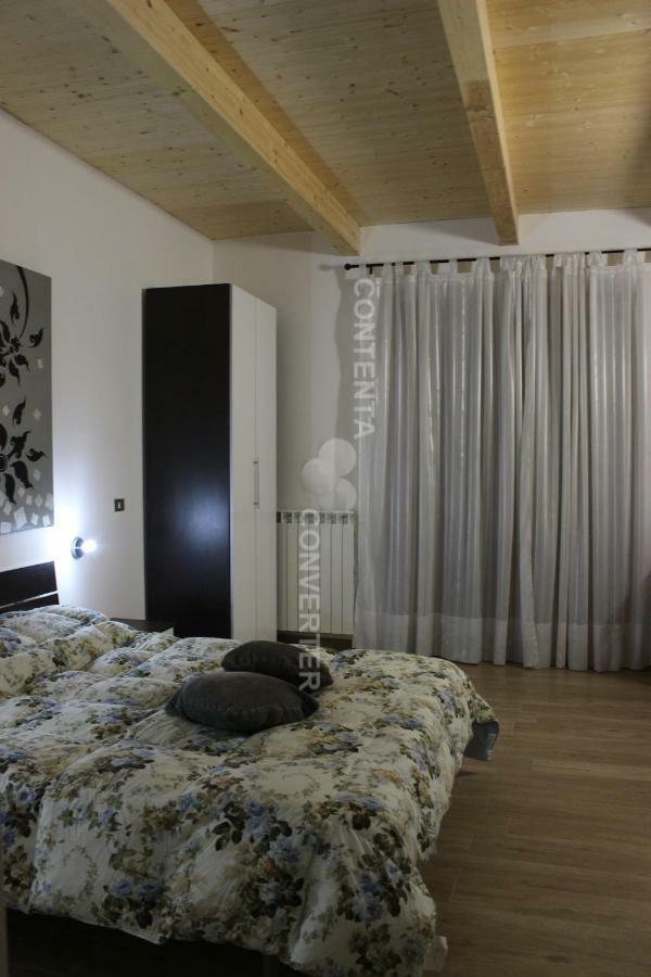The Mainstreet Villa อาเจโรลา ภายนอก รูปภาพ