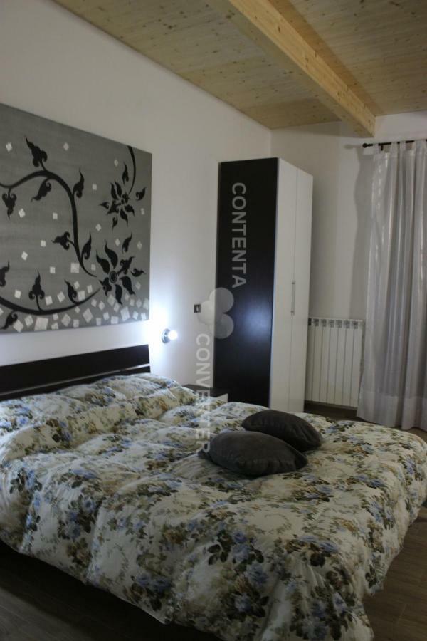 The Mainstreet Villa อาเจโรลา ภายนอก รูปภาพ
